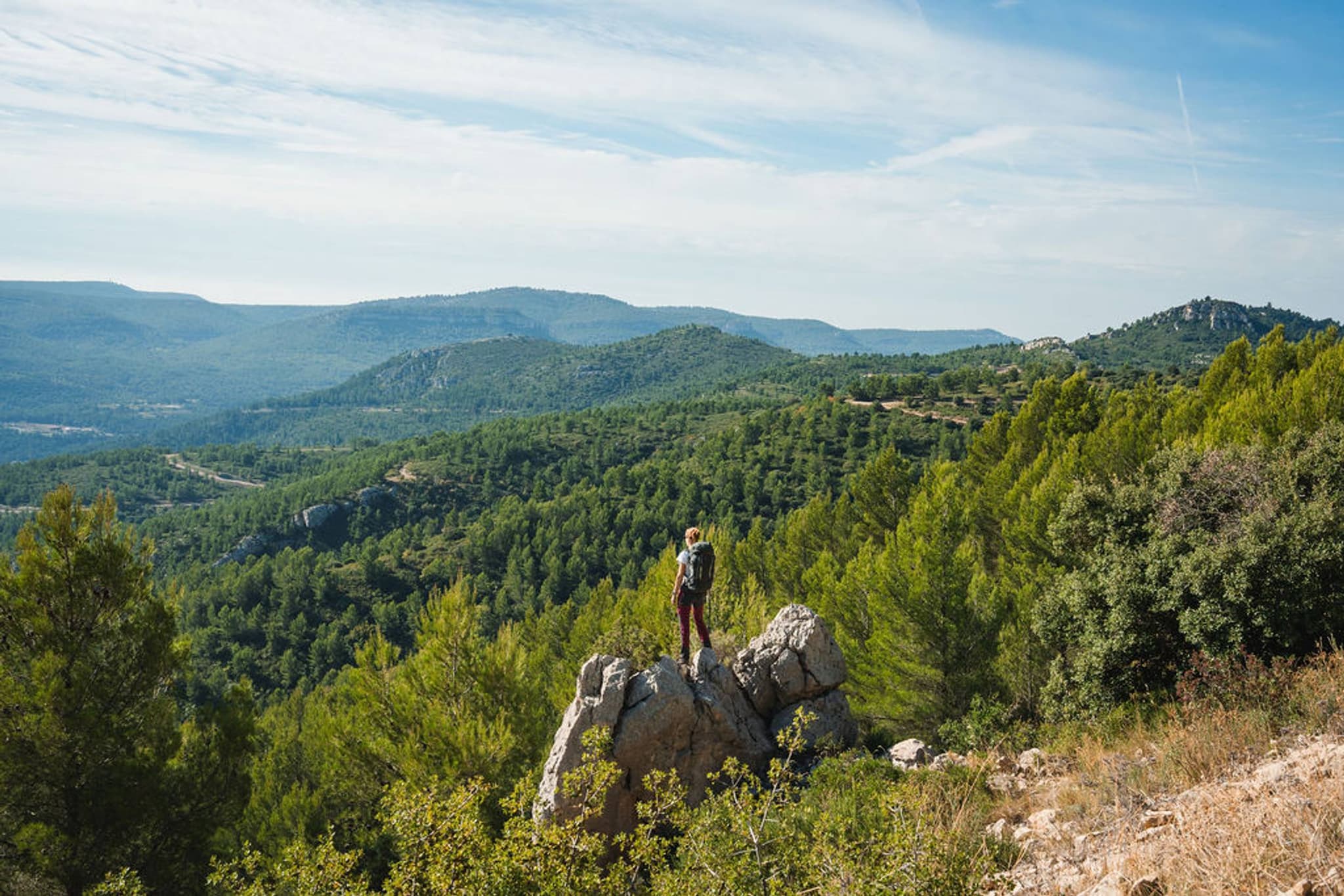 CUGES-LES-PINS - Crête de la Sainte-Baume et Grand Vallon