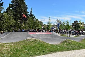 Pump track