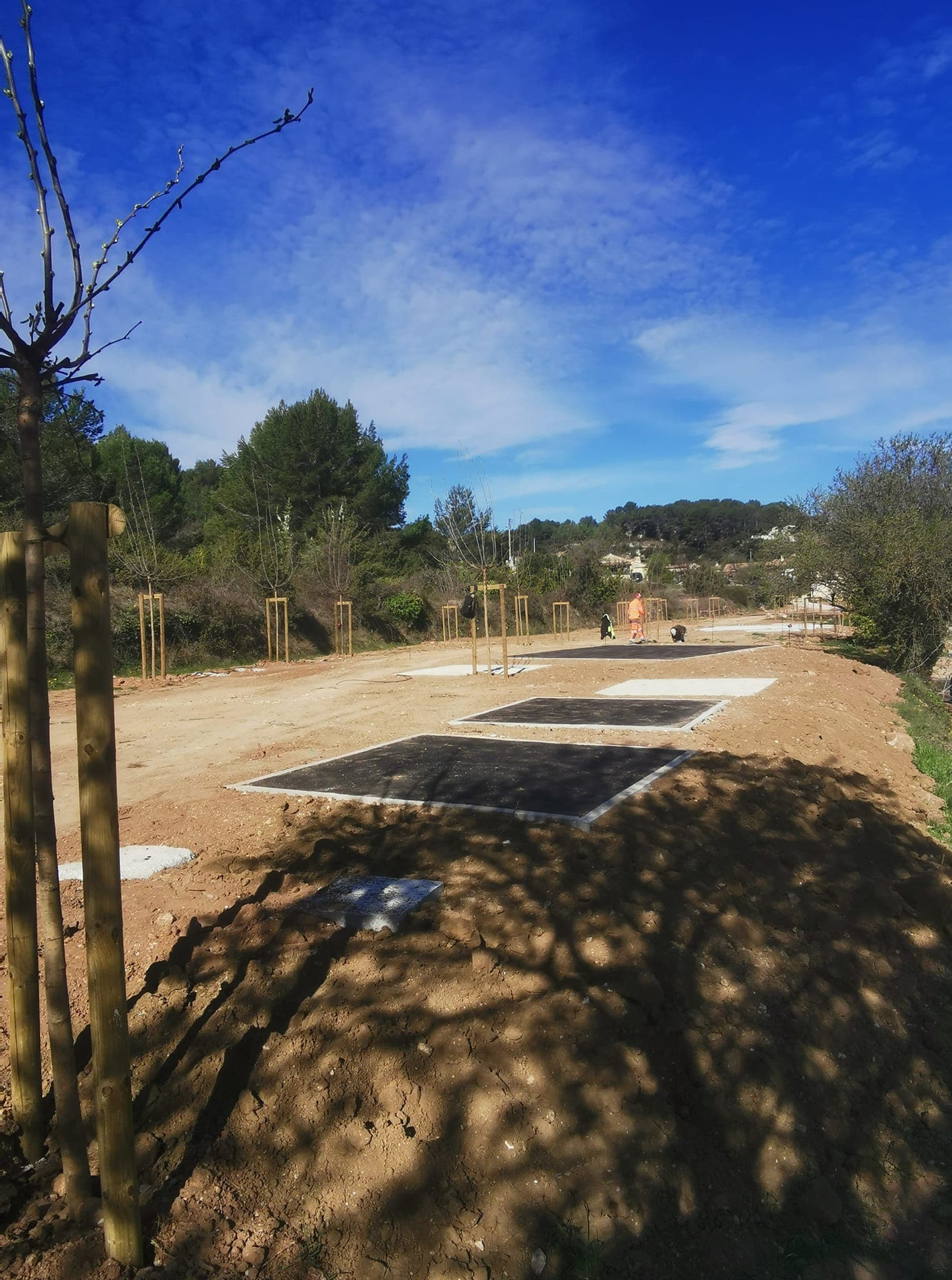 Aire de jeu d'enfant_Rognes