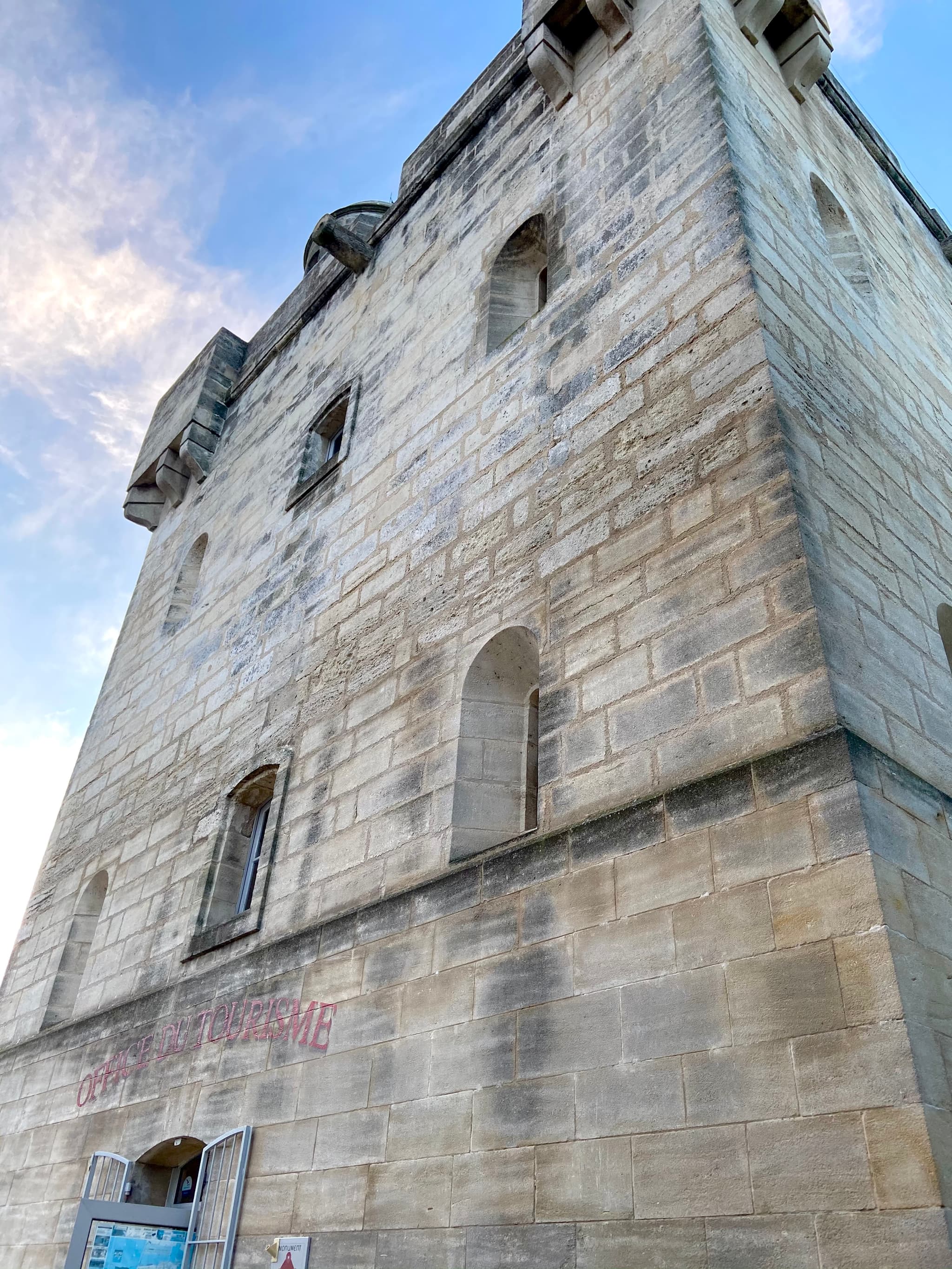 Tour Saint Louis extérieur