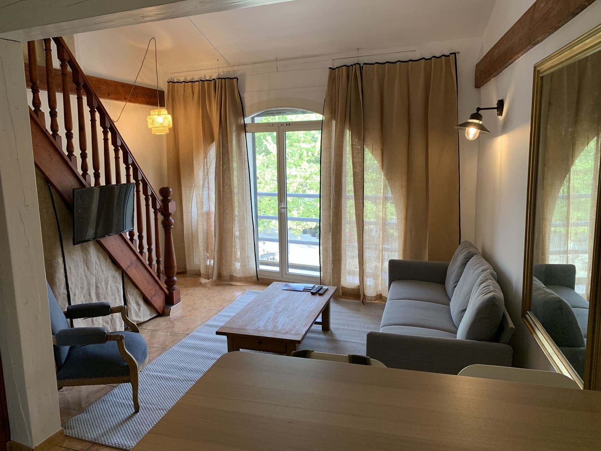Nid douillet sur l'esplanade_Martigues