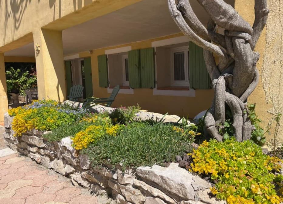 Le Rez de Jardin de SoPat_Fuveau