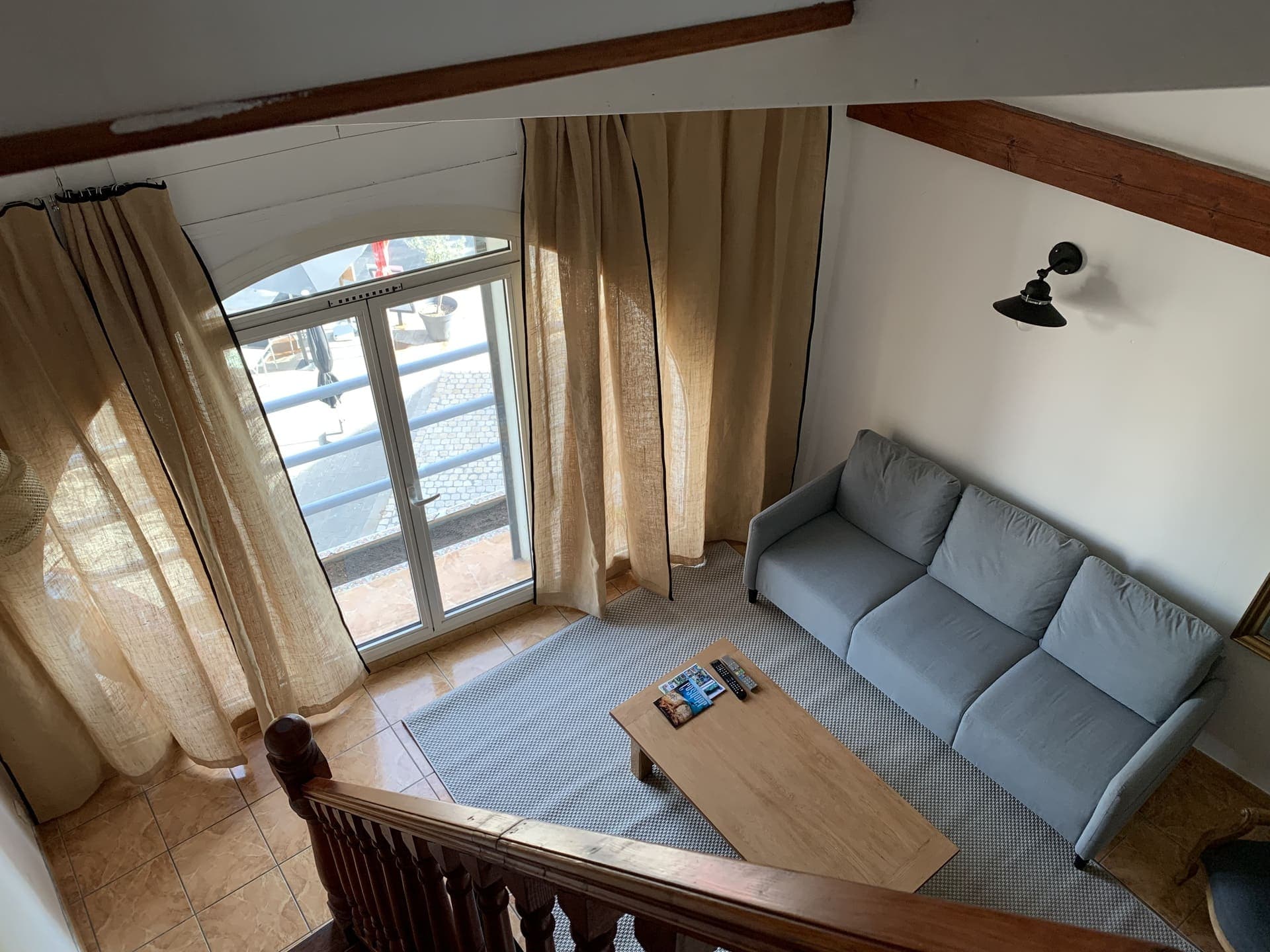 Nid douillet sur l'esplanade_Martigues