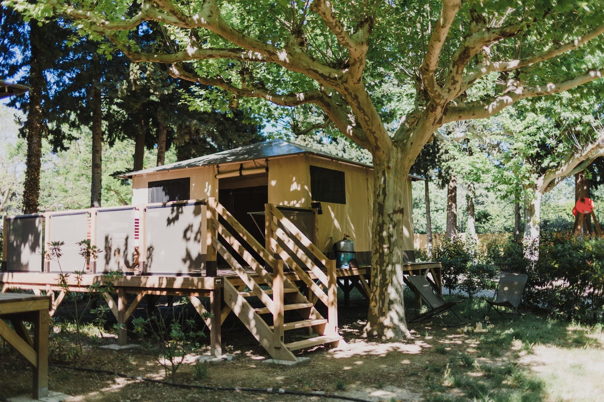 Camping Porte des Alpilles_Saint-Étienne-du-Grès