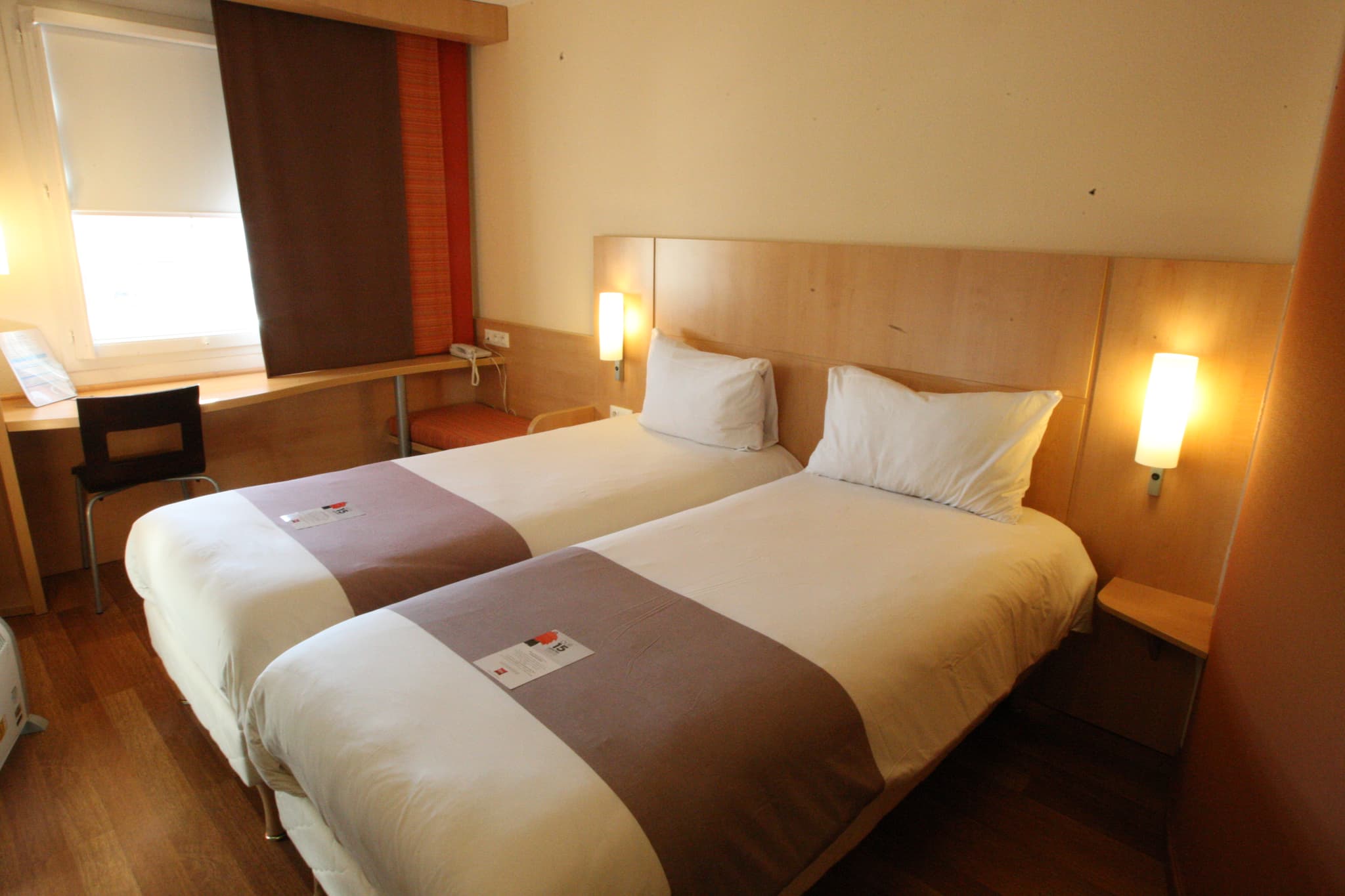 CHAMNBRE 2 IBIS