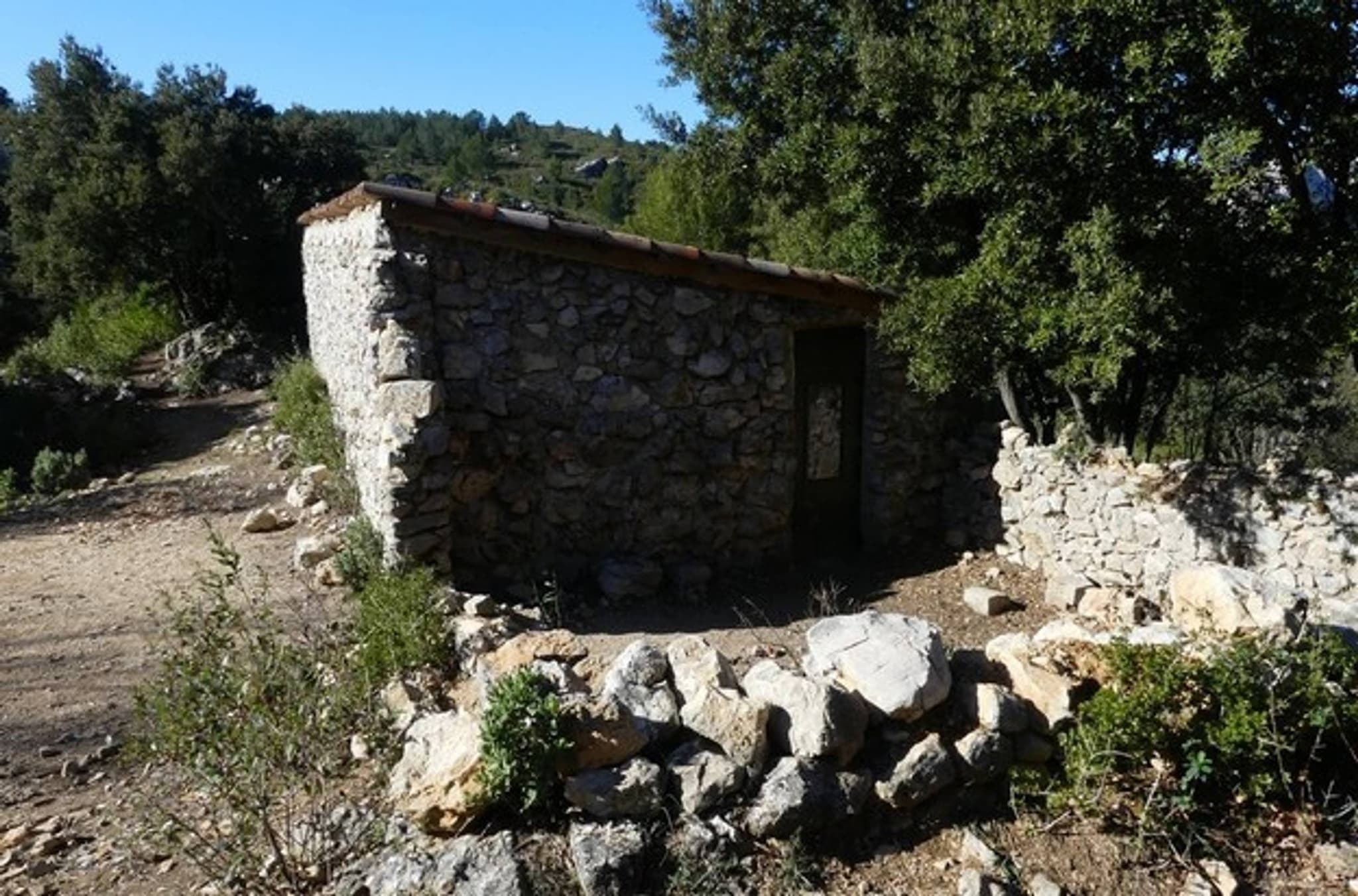 GÉMENOS - Le sentier du Limbert par les Cabrelles