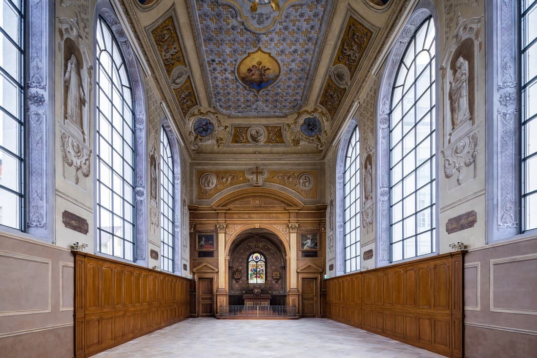 Chapelle de l'Hôtel-Dieu-le-Comte © Studio OG - Cité du Vitrail.jpg