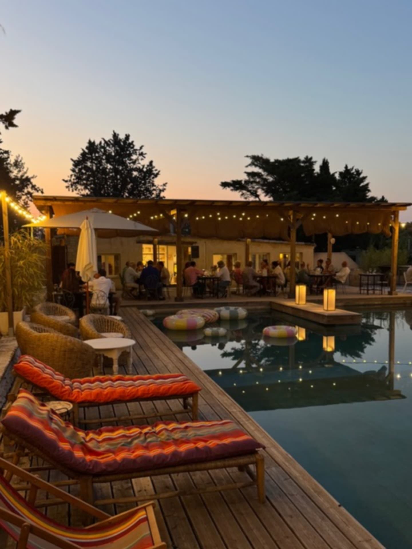 Restaurant L'Estagnol à Eygalières Terrasse