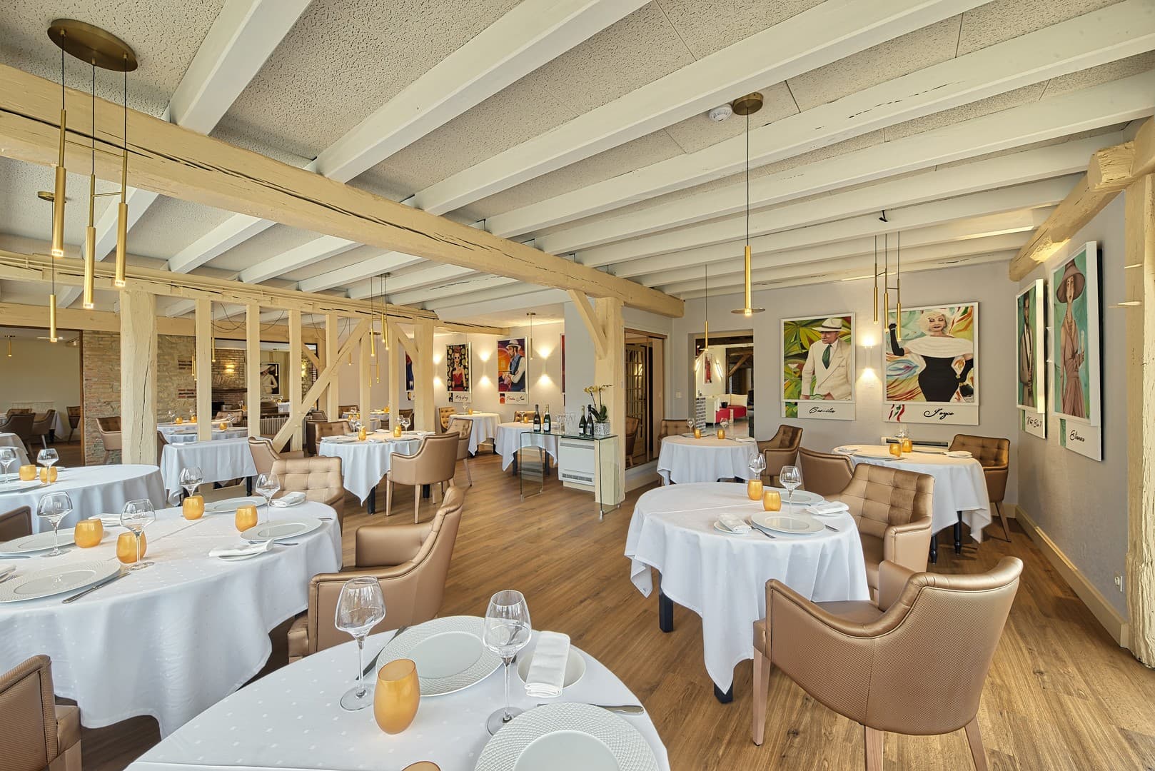 Salle Restaurant.jpeg