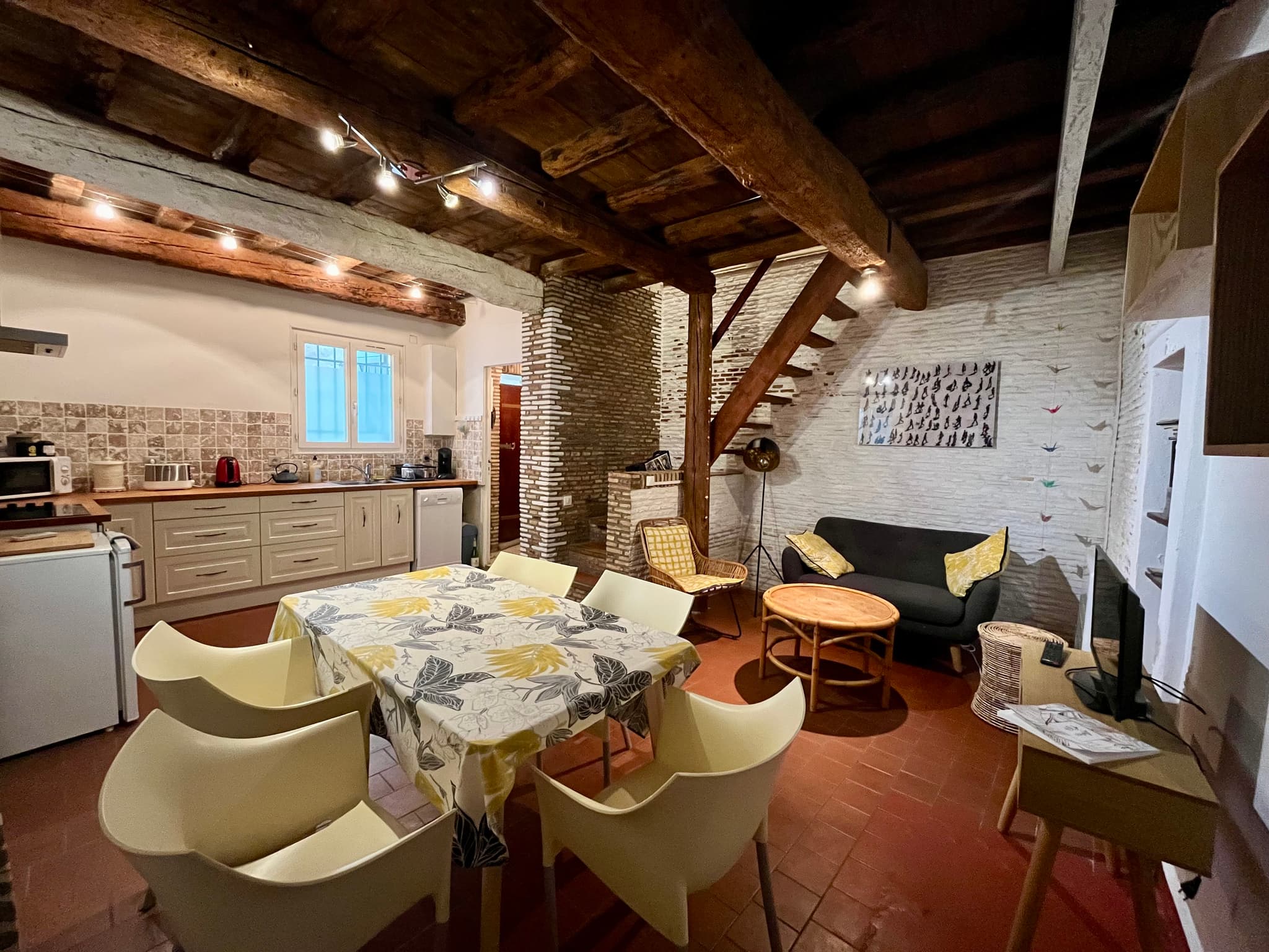 "Chez Geneviève" Arles arènes