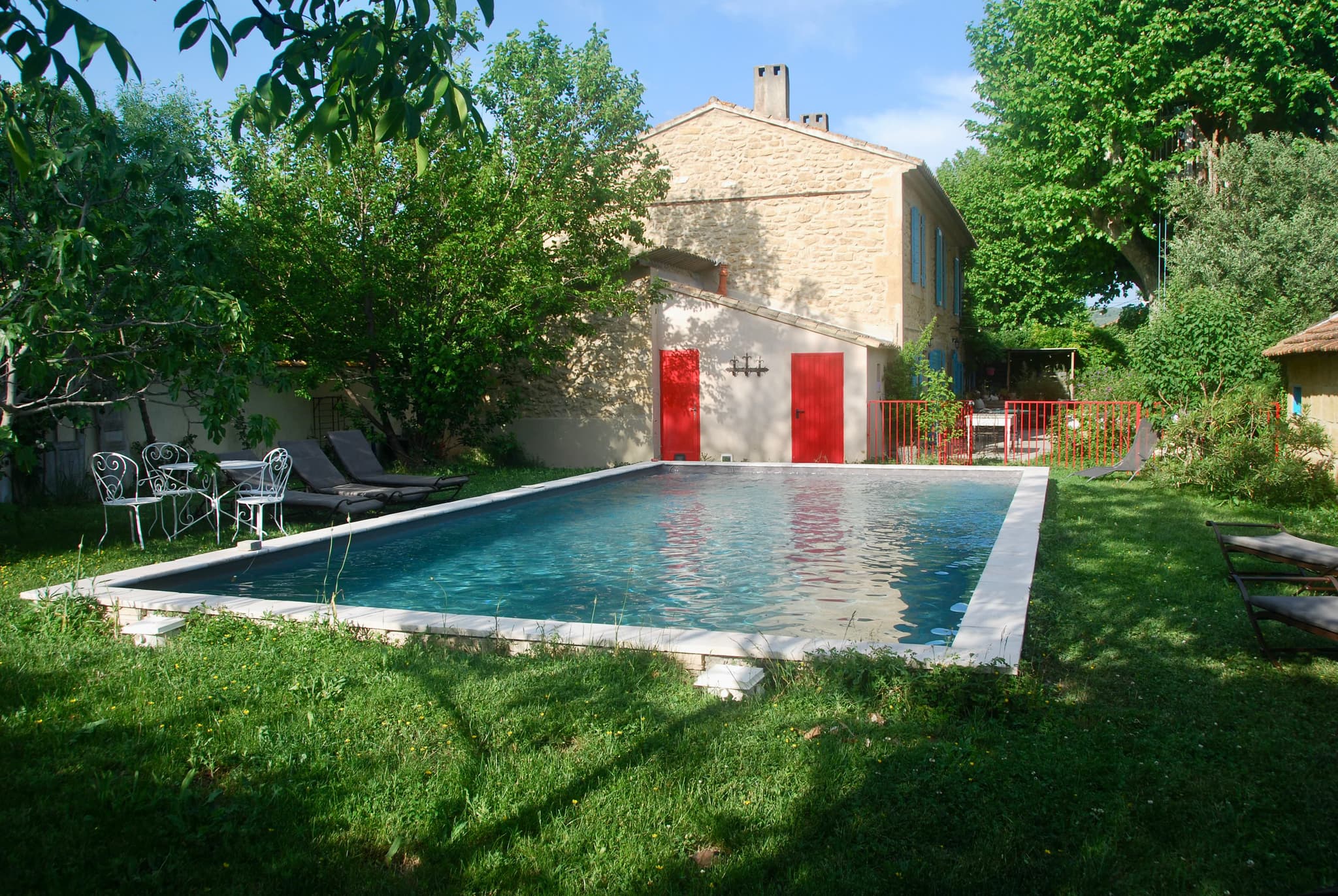 Le Premier - Les Volets Bleus Provence