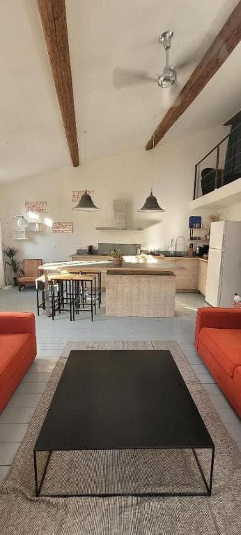 Magnifique LOFT Déco sur le port et à 5mn des plages wifi Clim 85 m2_La Ciotat