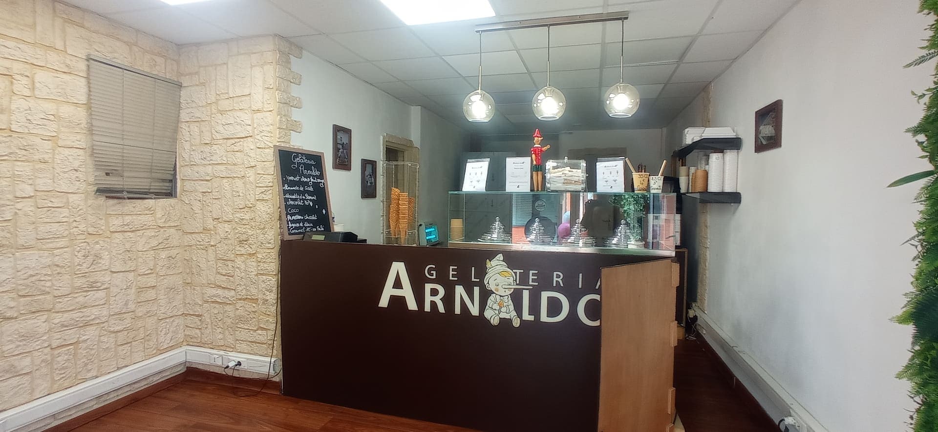 Gelateria Arnaldo - boutique de l'île_Martigues