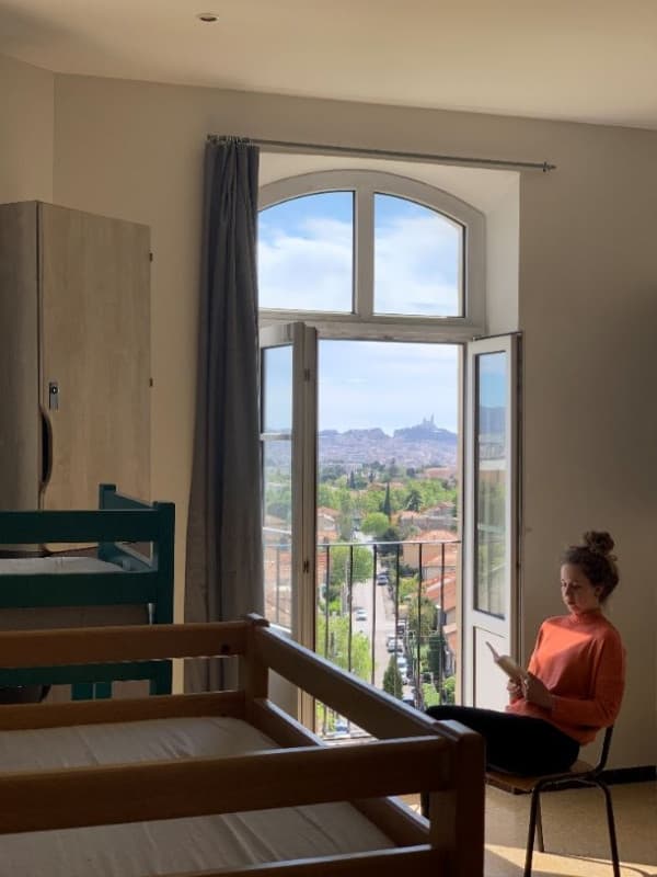 Auberge de jeunesse de Bois Luzy Marseille.jpg