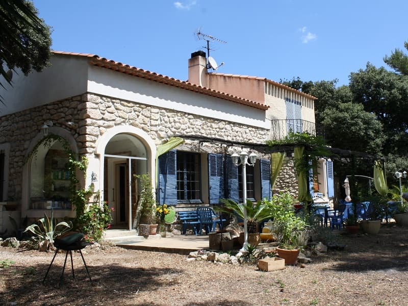 Chez Manou