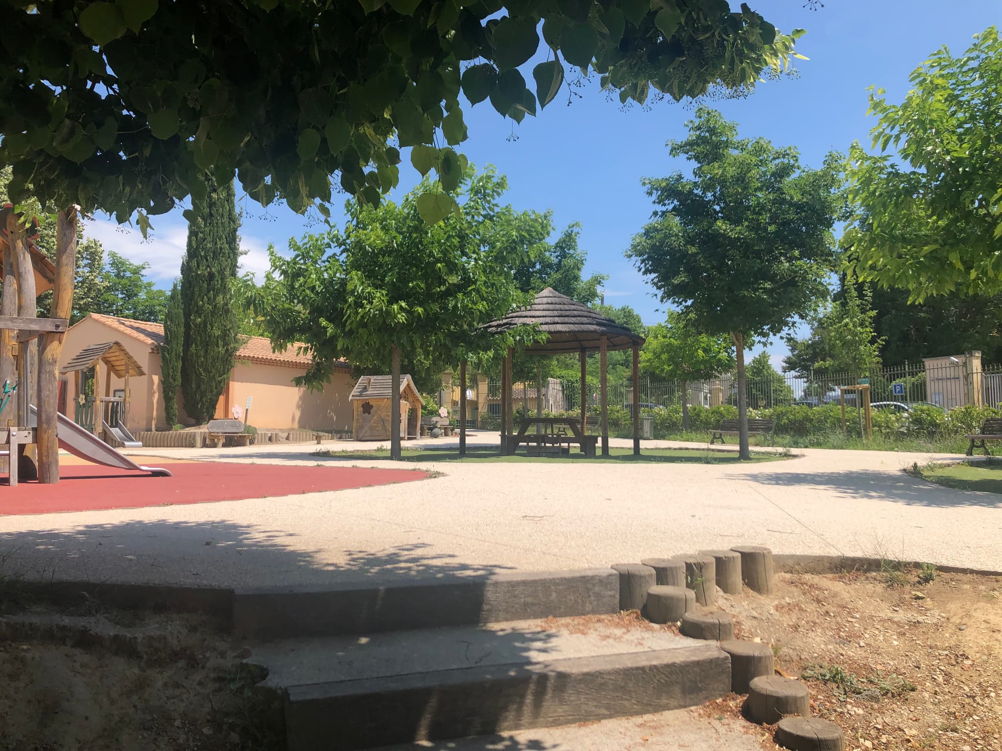 Square Roulin Lambesc