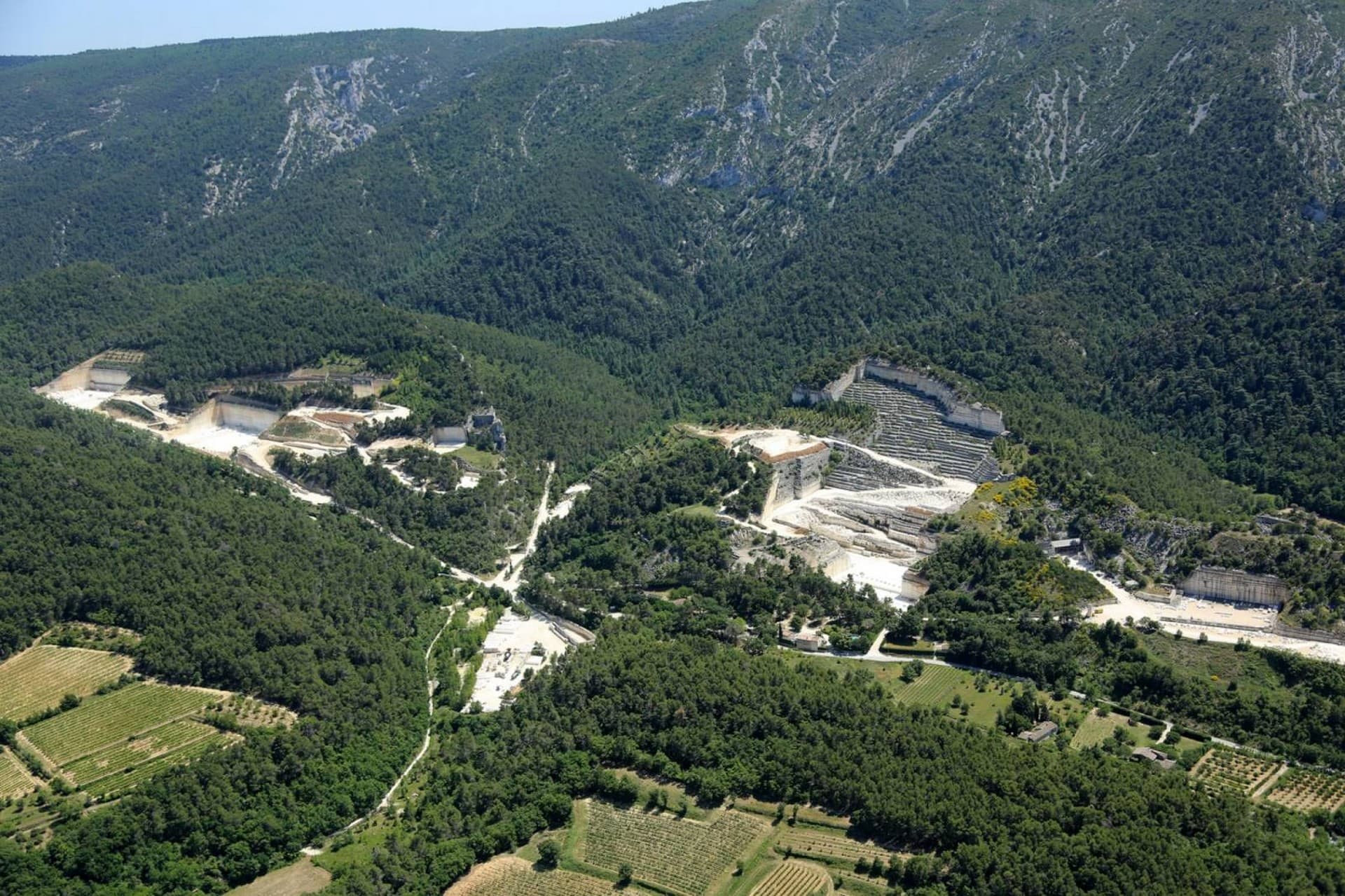 Les Carrières de Pierre de Fontvieille_Fontvieille