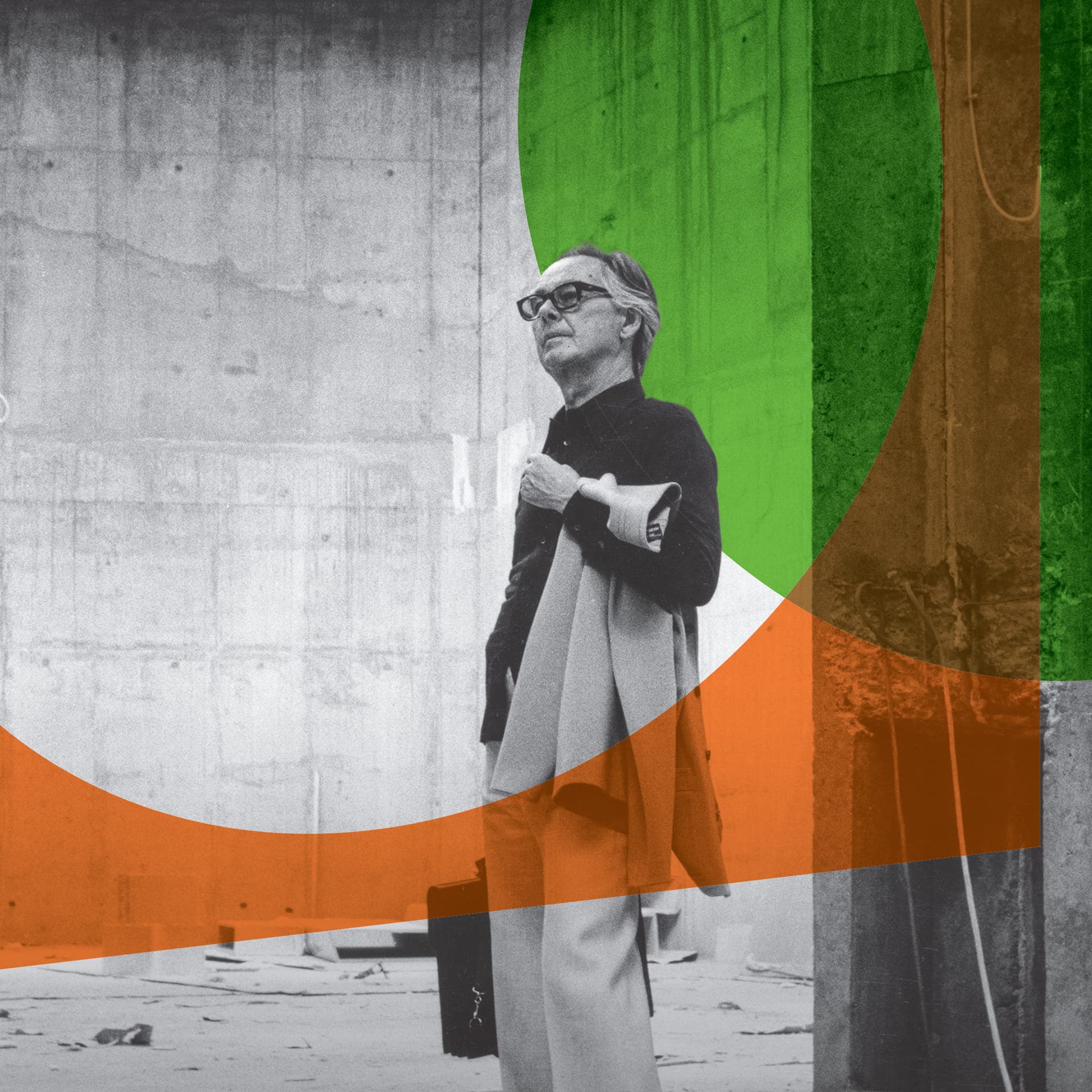 Victor Vasarely lors d’une visite de chantier dans le Centre architectonique en construction, 1974