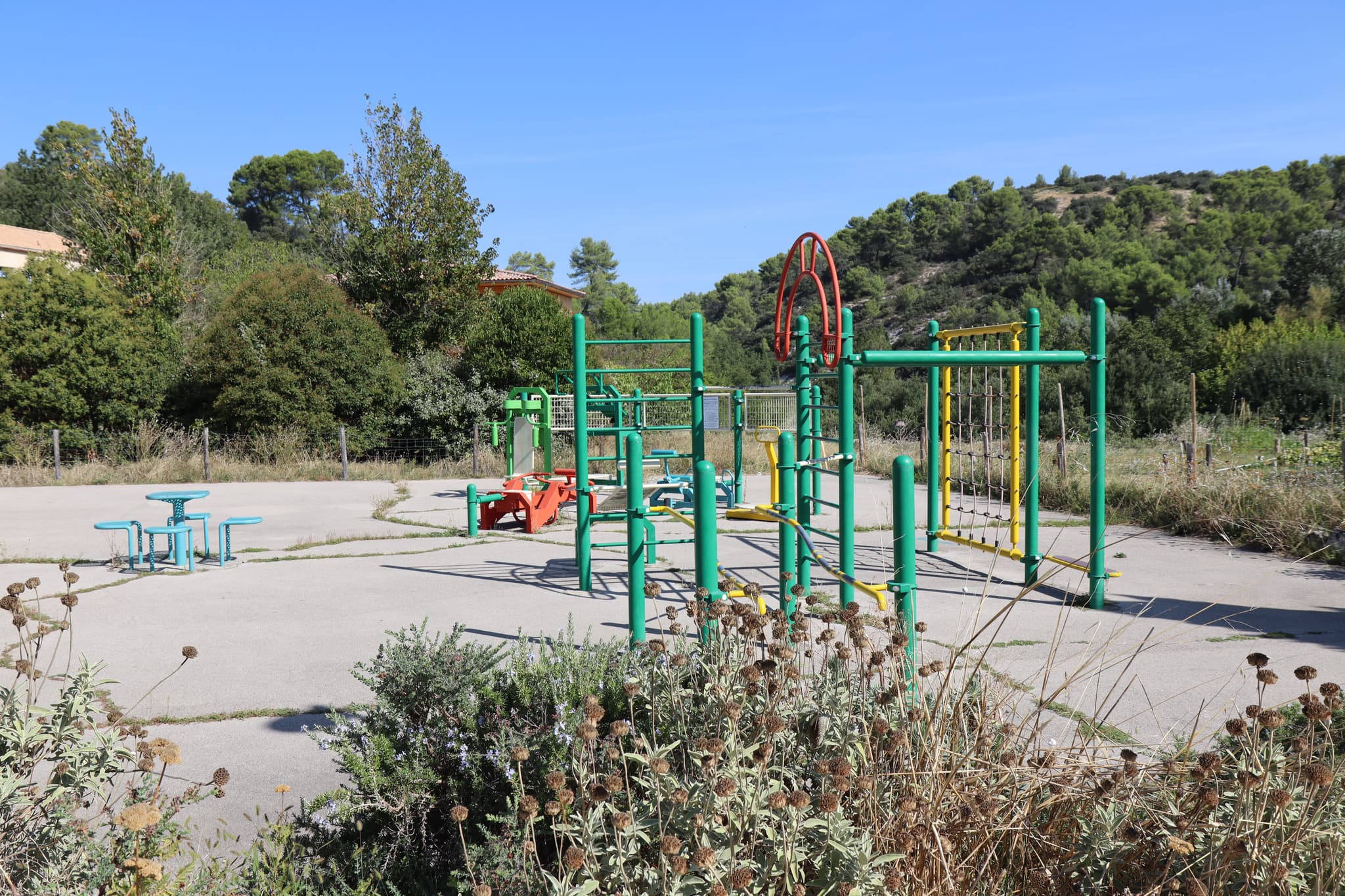 Aire sportive et skate-park_Rognes