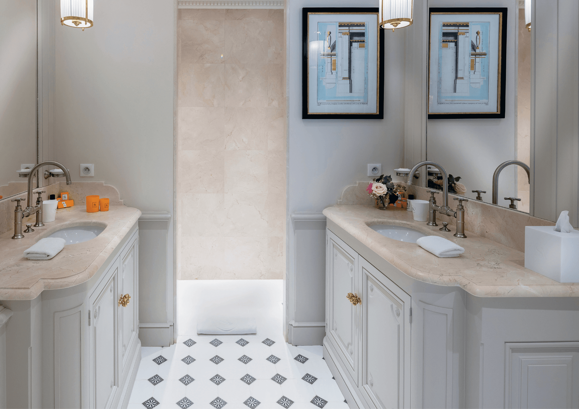 Salle de Bain Villa Saint-Ange