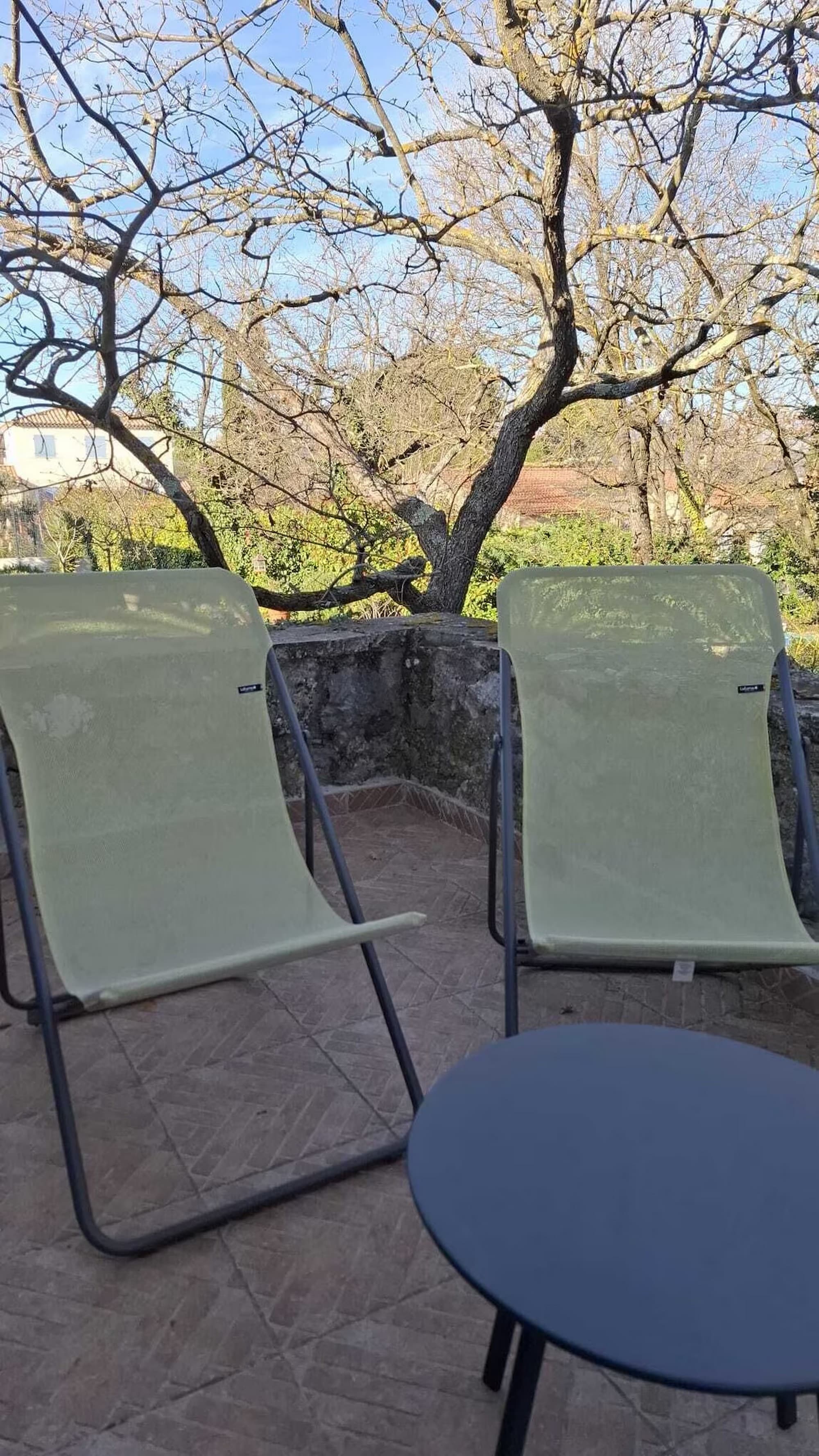 Terrasse-Mazet provençal sous les chênes_Fuveau