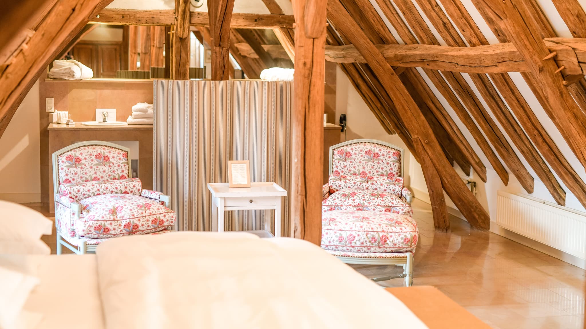 Champ des Oiseaux - Chambre & salon.jpg