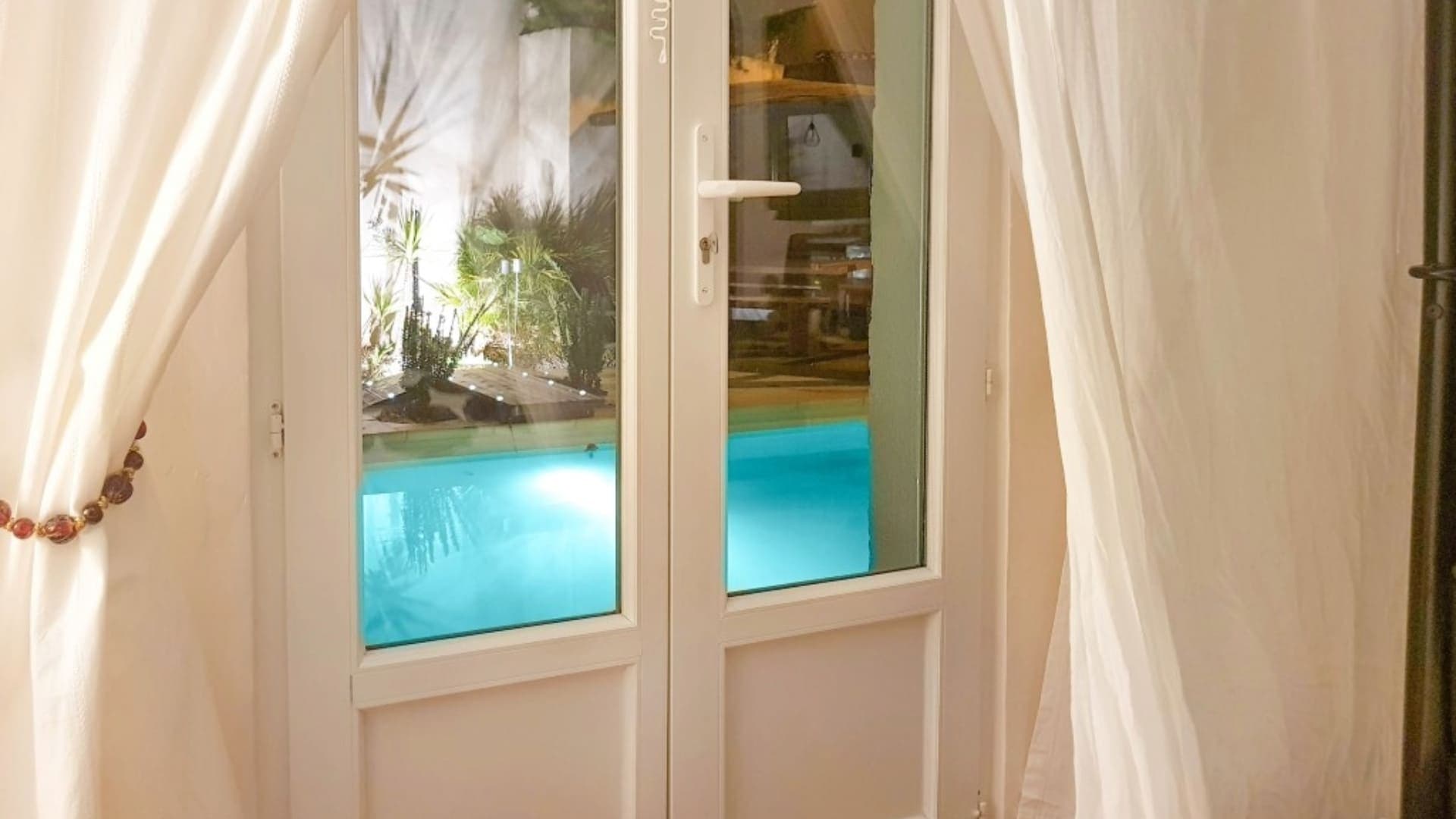 T4 avec piscine et jardin privé - Plage à 800 m