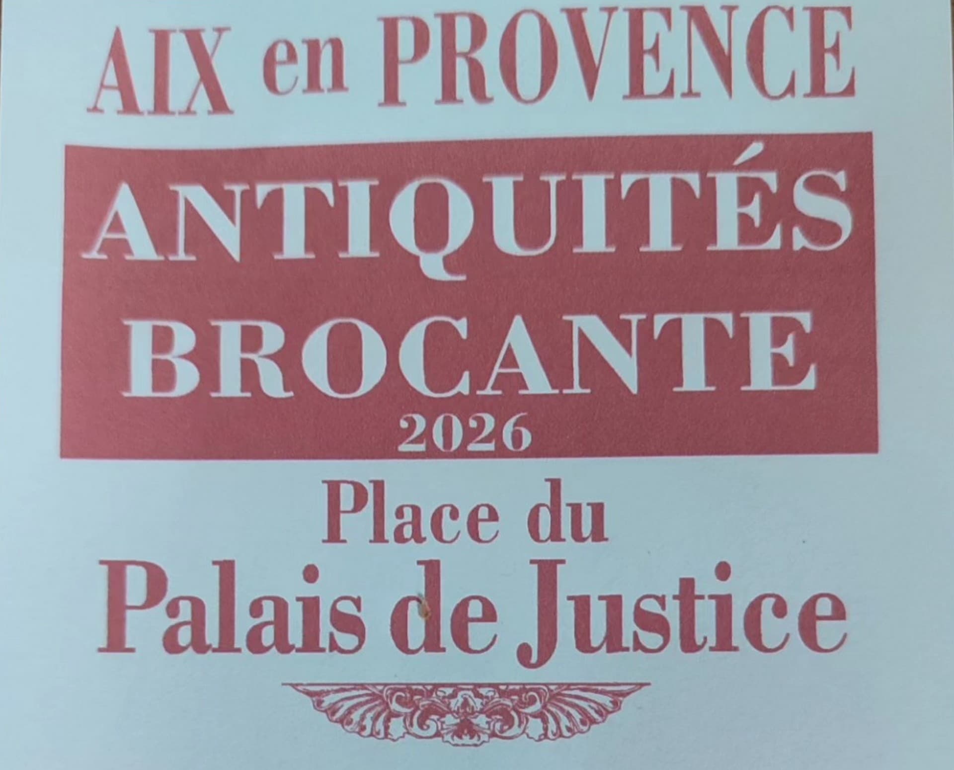 Antiquités et brocantes place du palais de justice_Aix-en-Provence