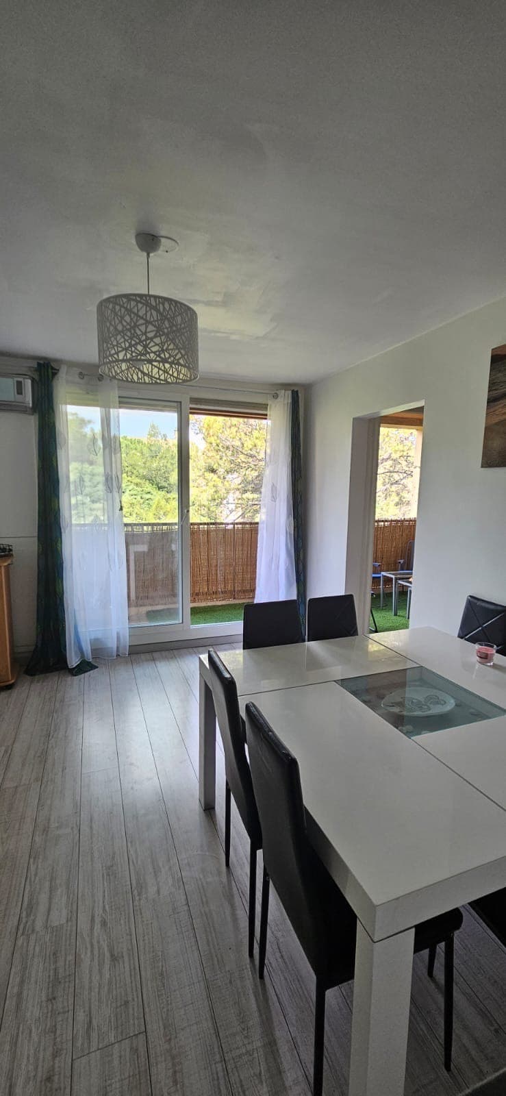 Urbino / Appartement entier meublé_Istres