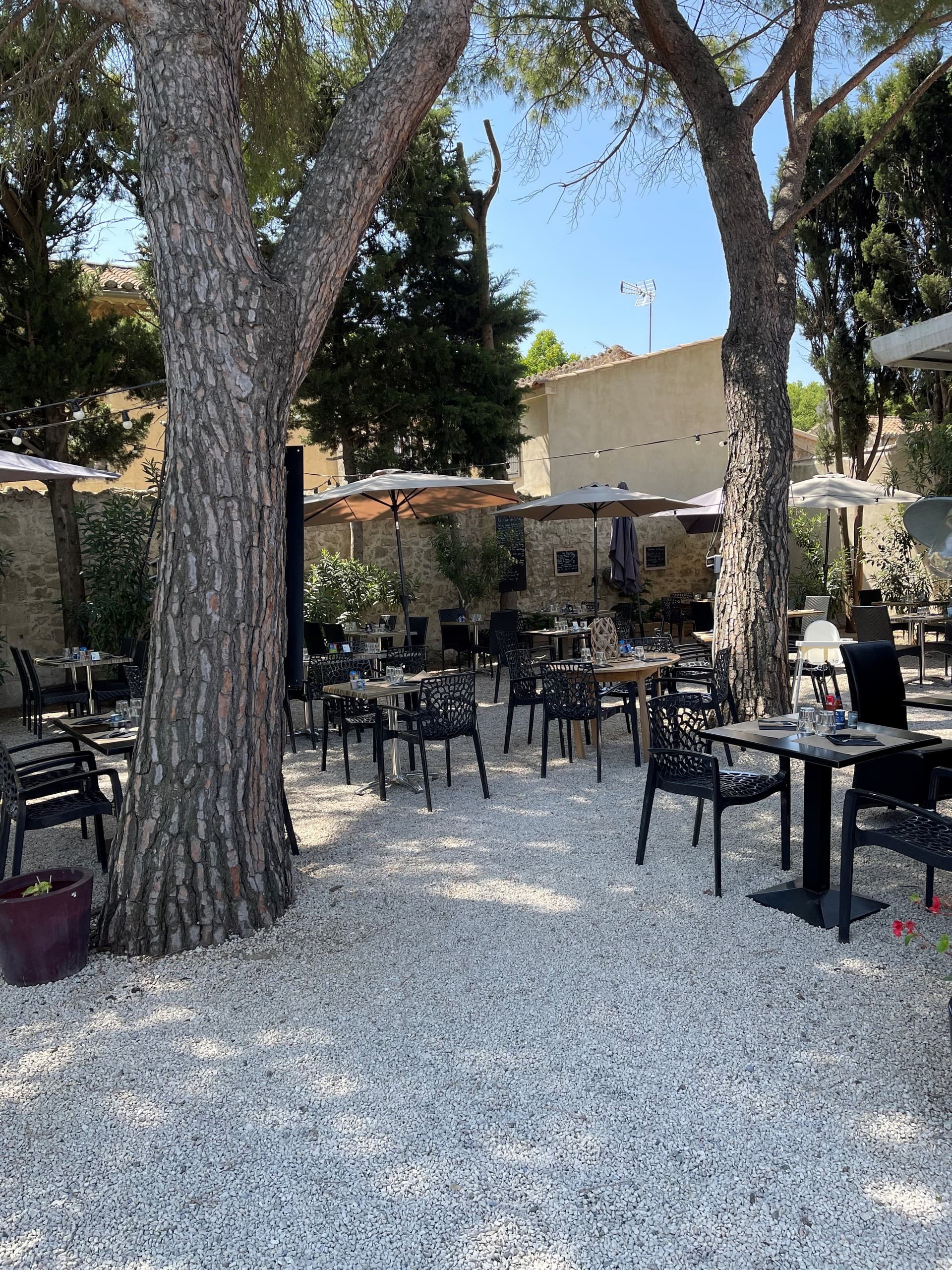 Restaurant la Cour des 2 Pins