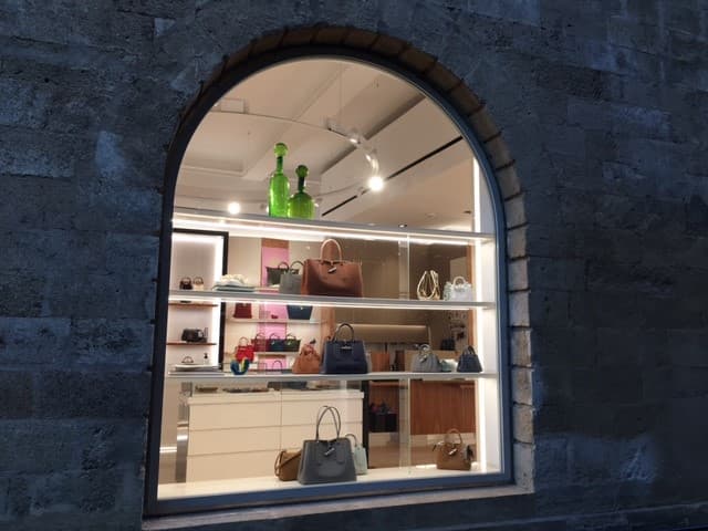 vitrine rue Cabassol