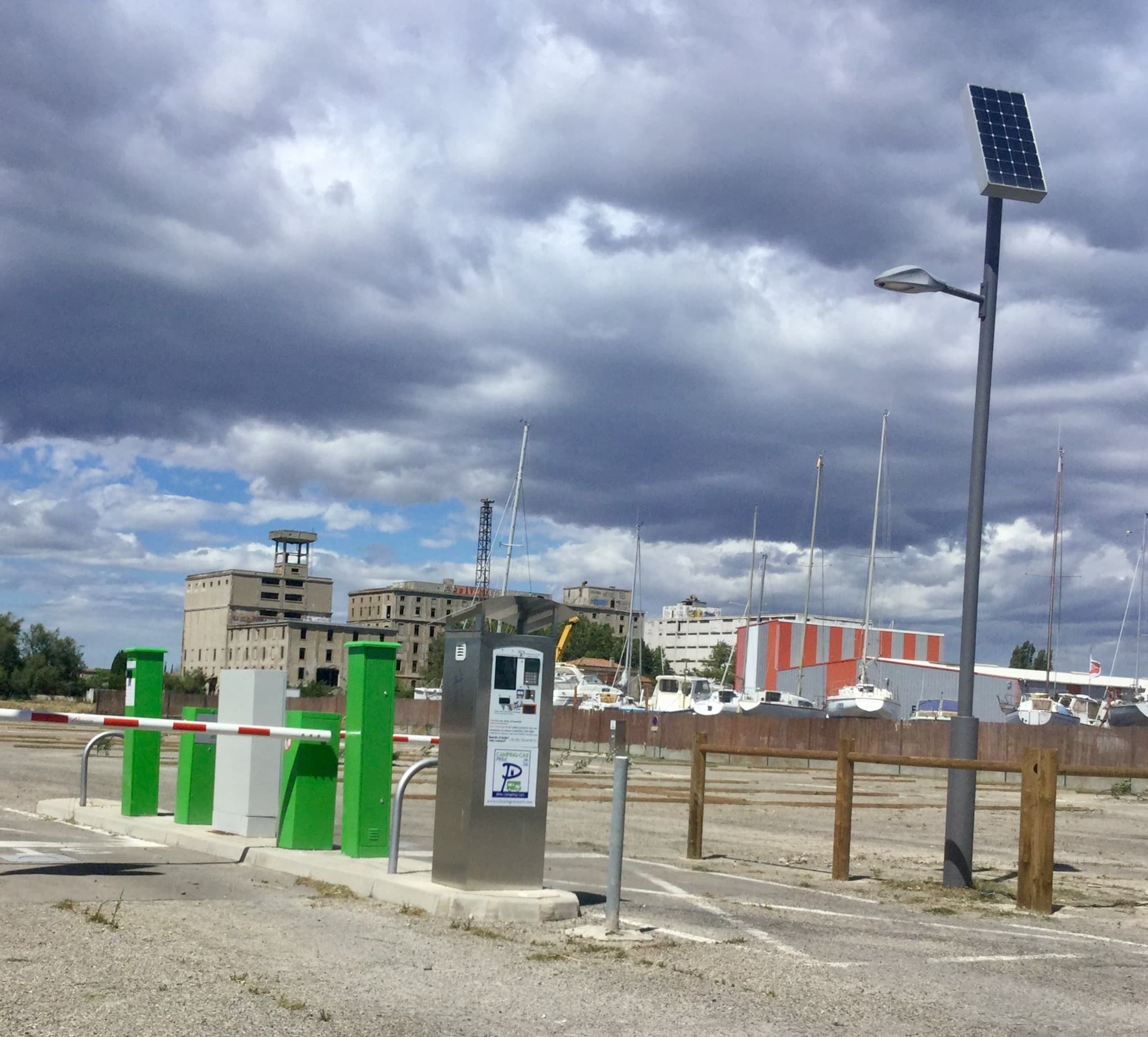 Air de Stationnement Camping-Car Park