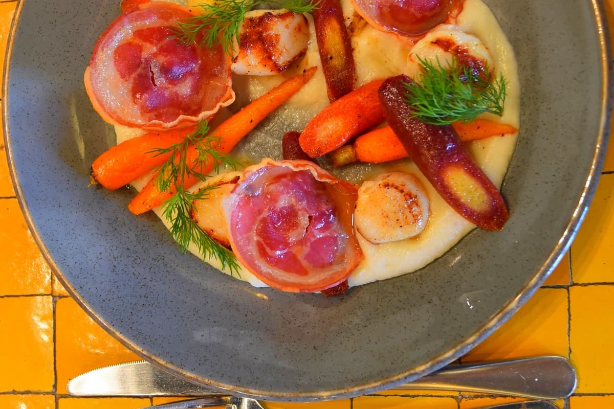 Le Café du Soleil plat
