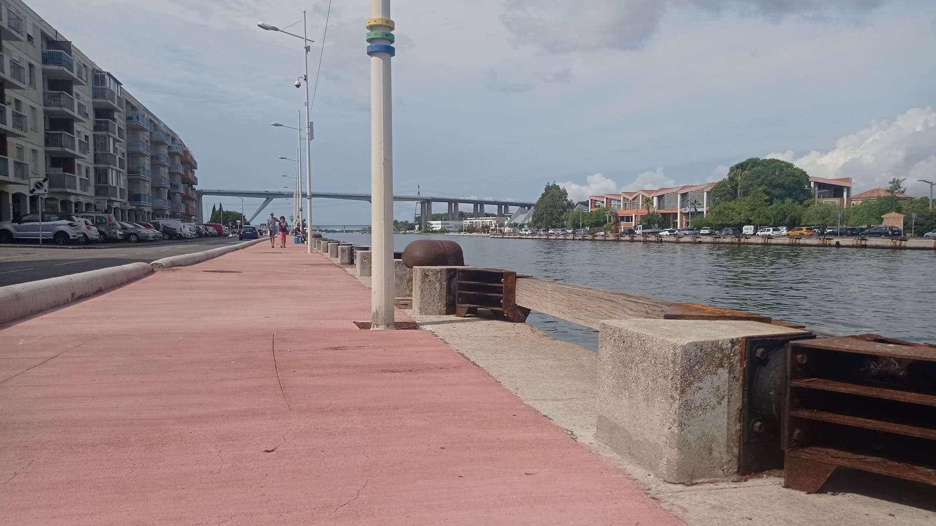 La voie verte de la gare de Lavéra vers le centre-ville_Martigues