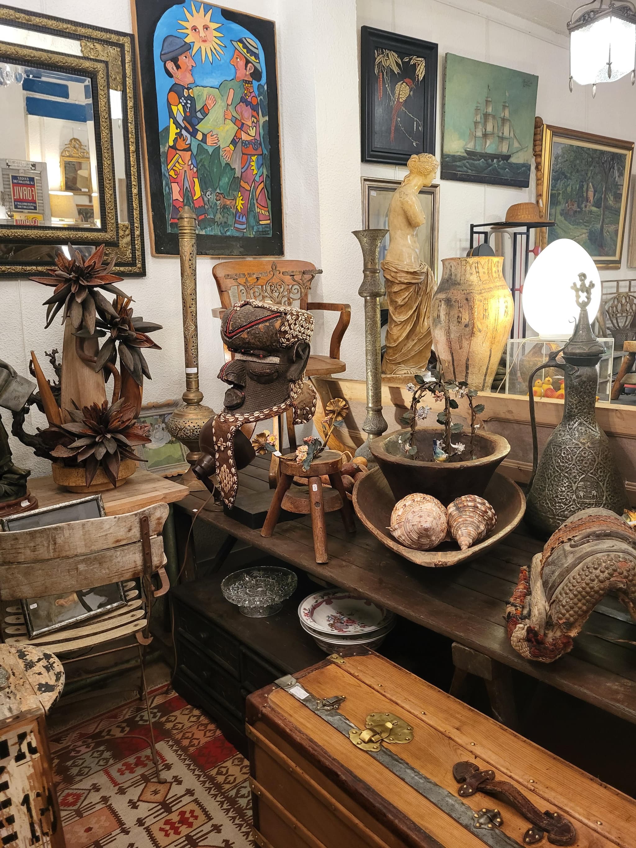 Pourquoi sans passé - concept store antiquités_Marseille