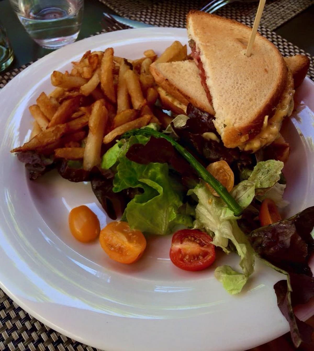Chez_Mamine_burger_frites