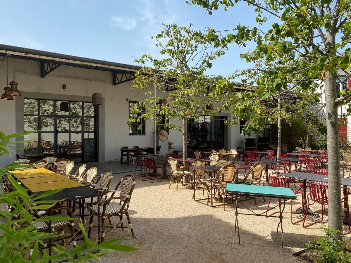 Le Café du Soleil terrasse