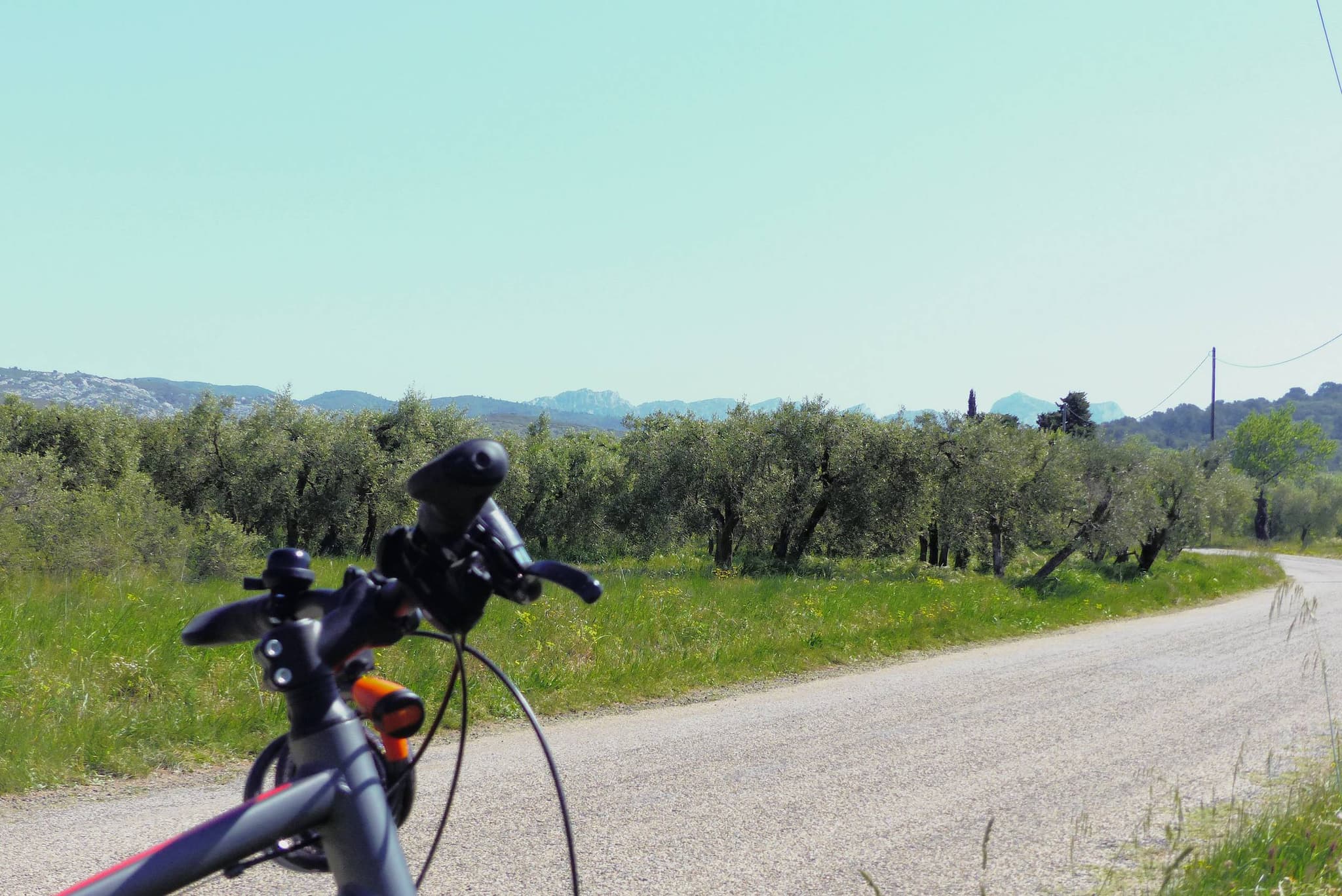 MOURIÈS - Alpilles-Roquemartine à vélo : la variante de Mouriès