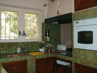 13T1037880_7_WEB.jpg