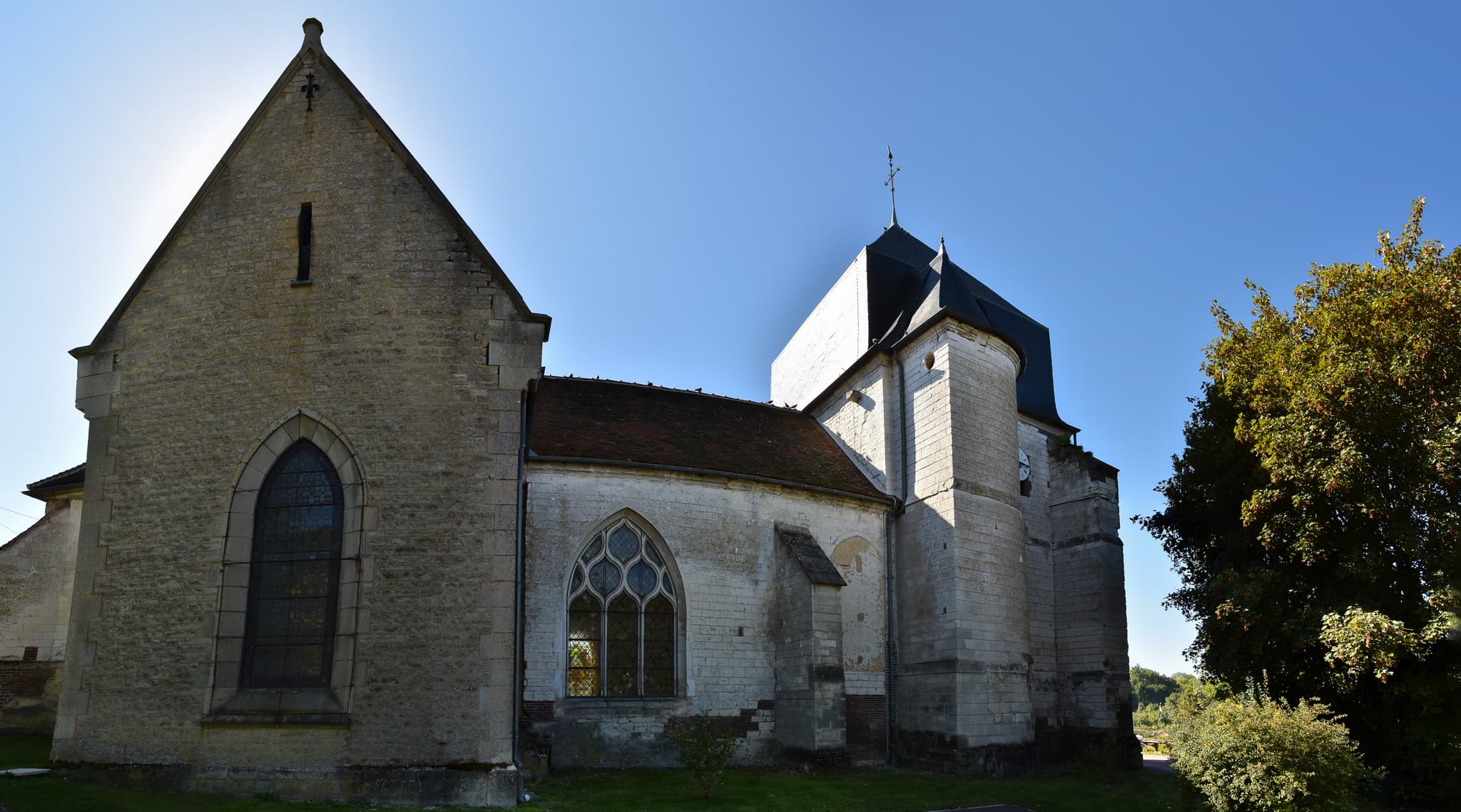 Eglise Saint-Alban.jpg