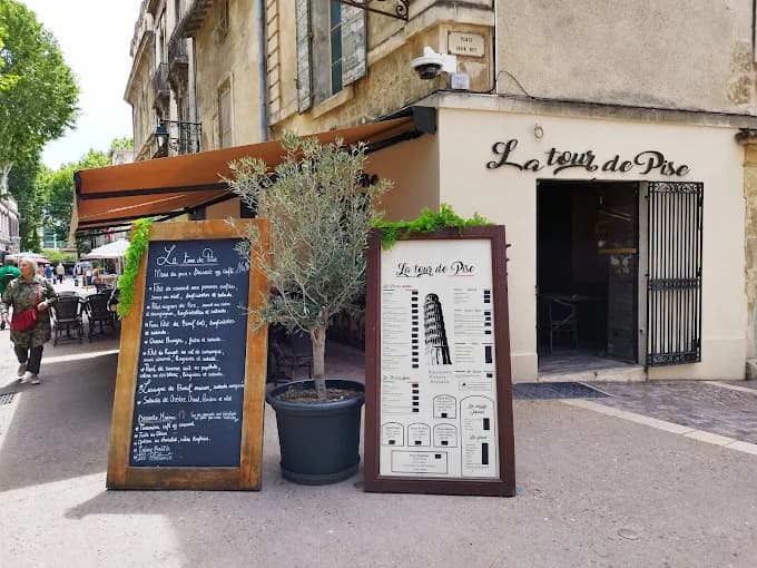 La Tour de Pise_Arles
