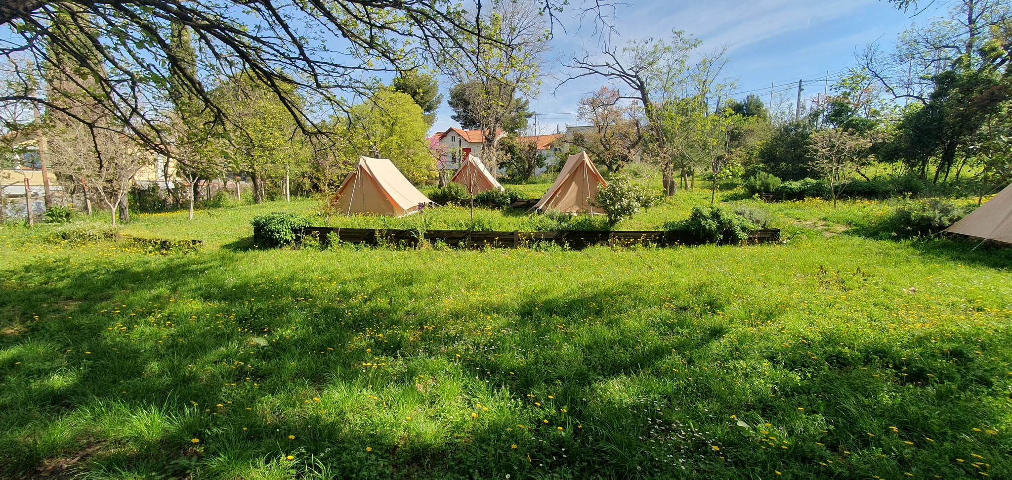 Tentes Auberge de Jeunesse de Bois Luzy