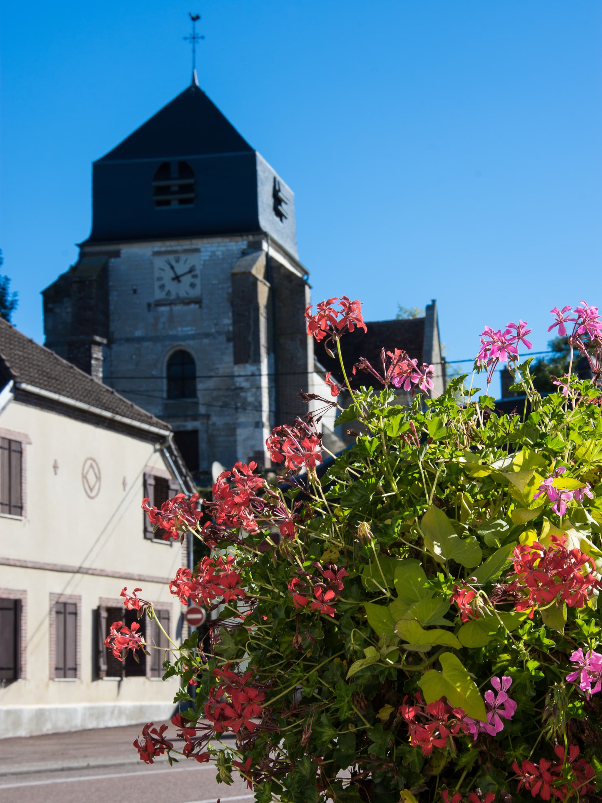 Eglise Saint-Alban.jpg
