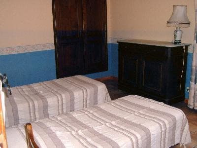 13T1037880_10_WEB.jpg