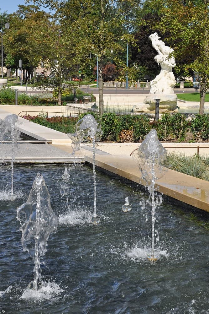 Place de la Libération (c)Fotolia.com (2).jpg