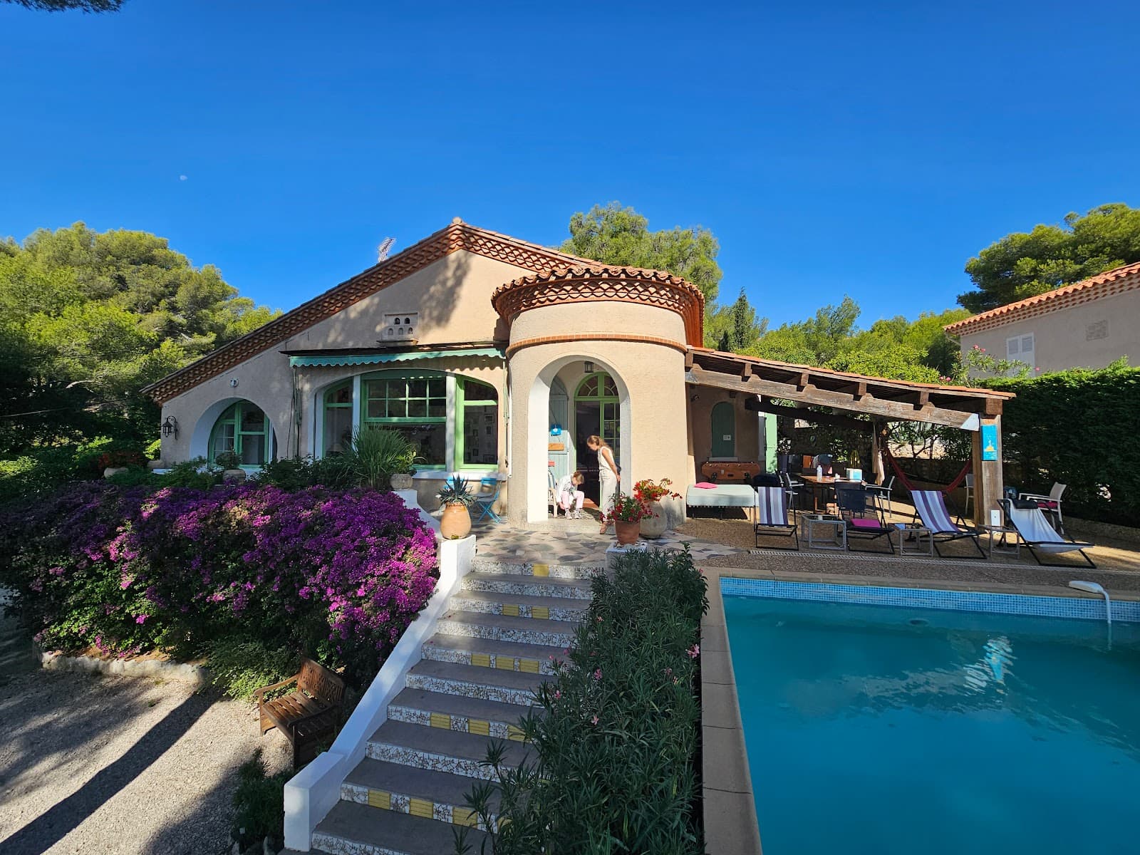 Cassis Hostel