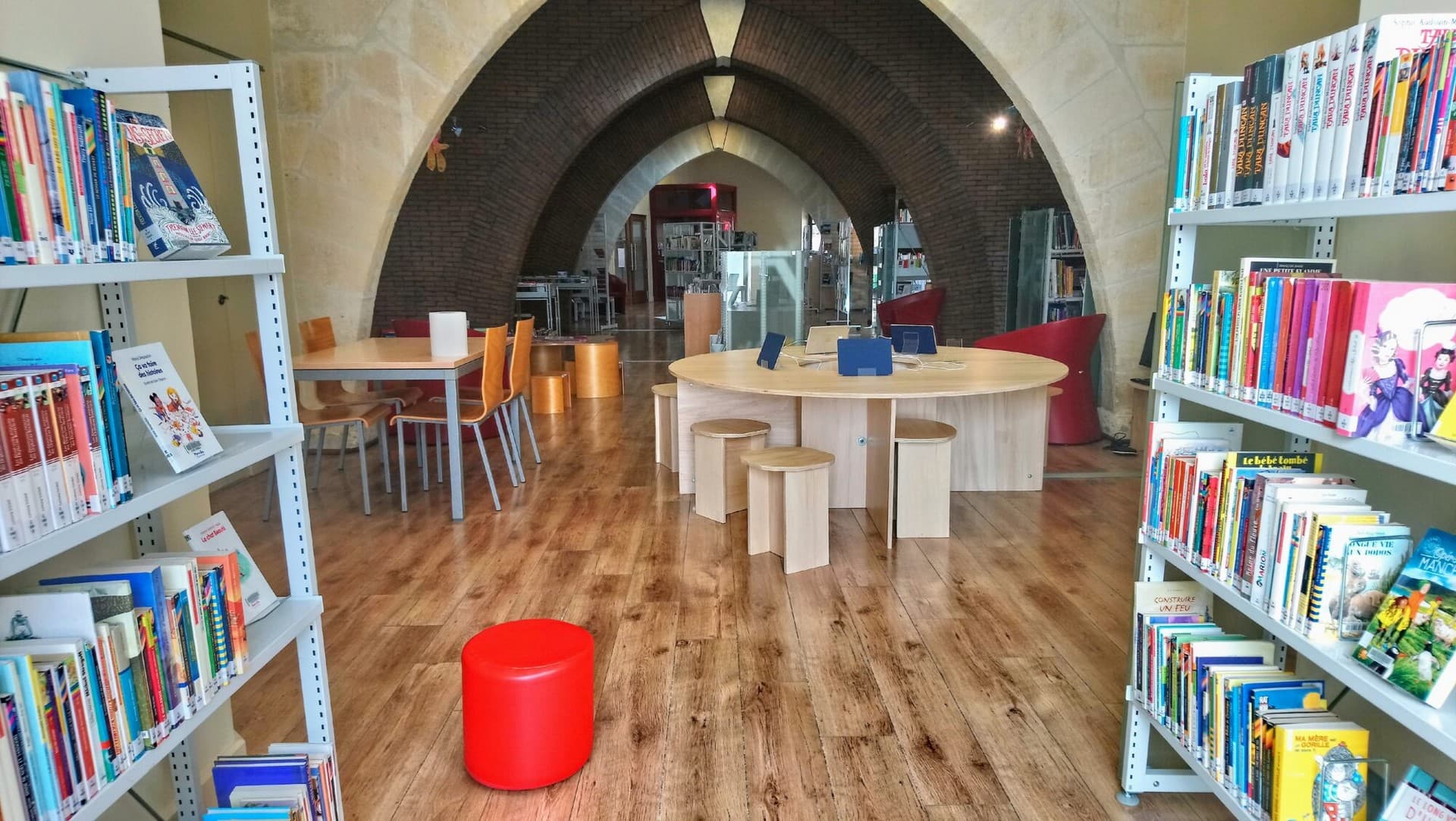 Médiathèque La Regalido_Mouriès_salle 2