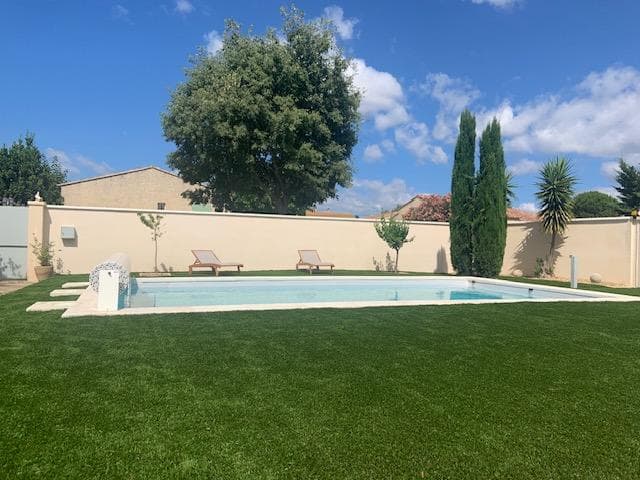 jardin et piscine