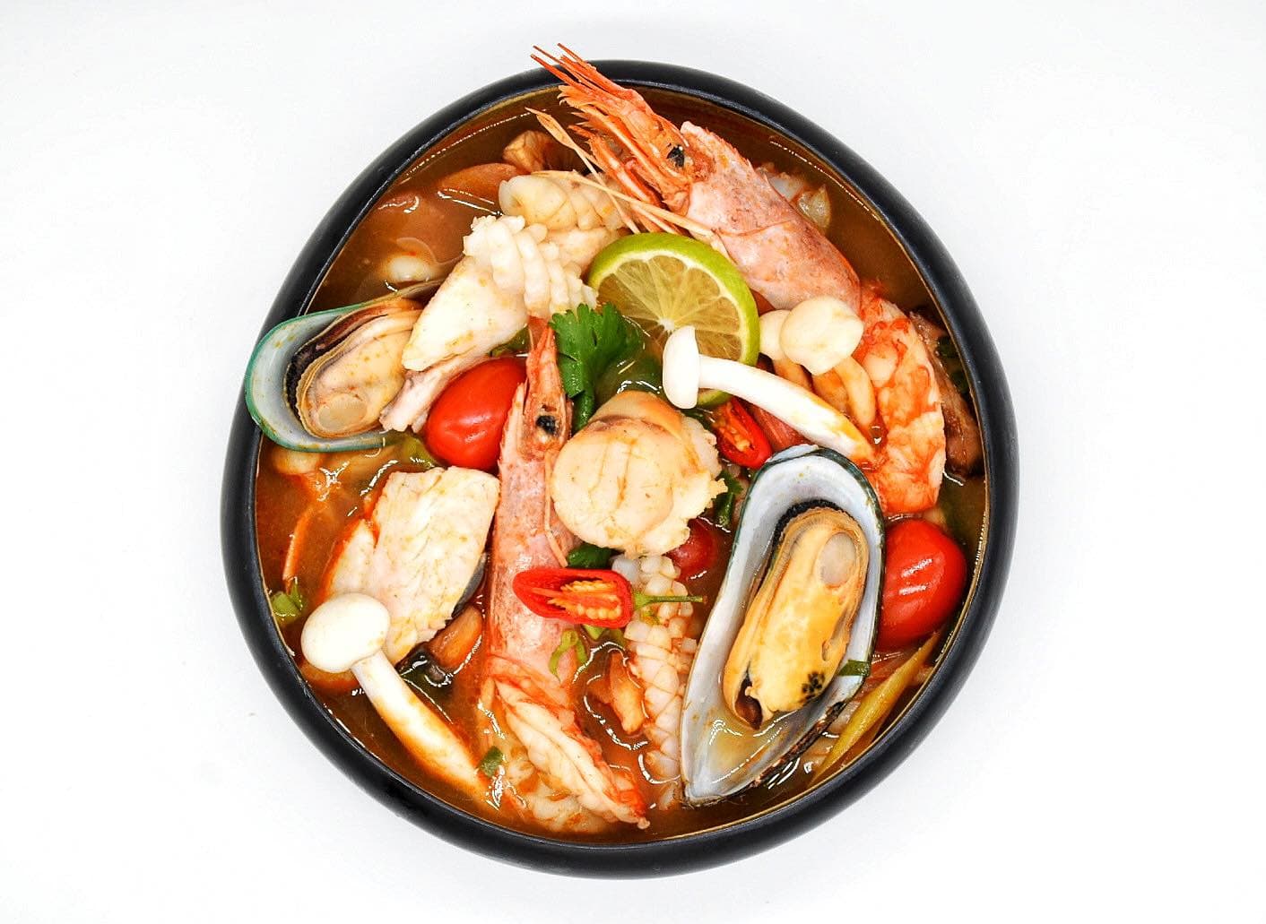SOUPE TOM YAM FRUITS DE MER