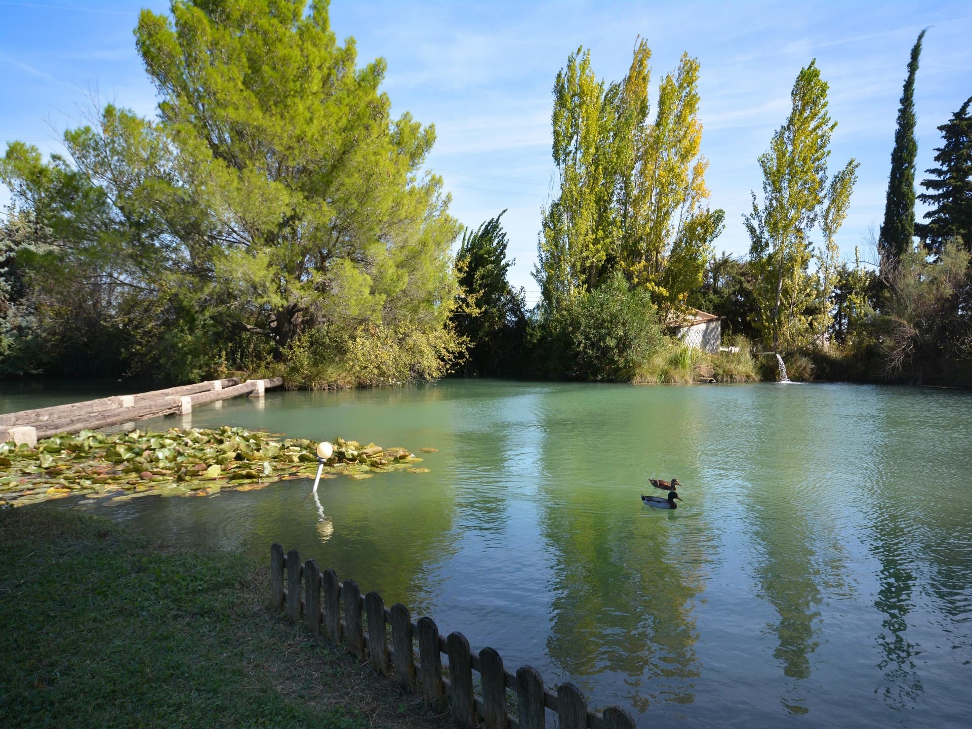 200m VILLA DU PARADIS
